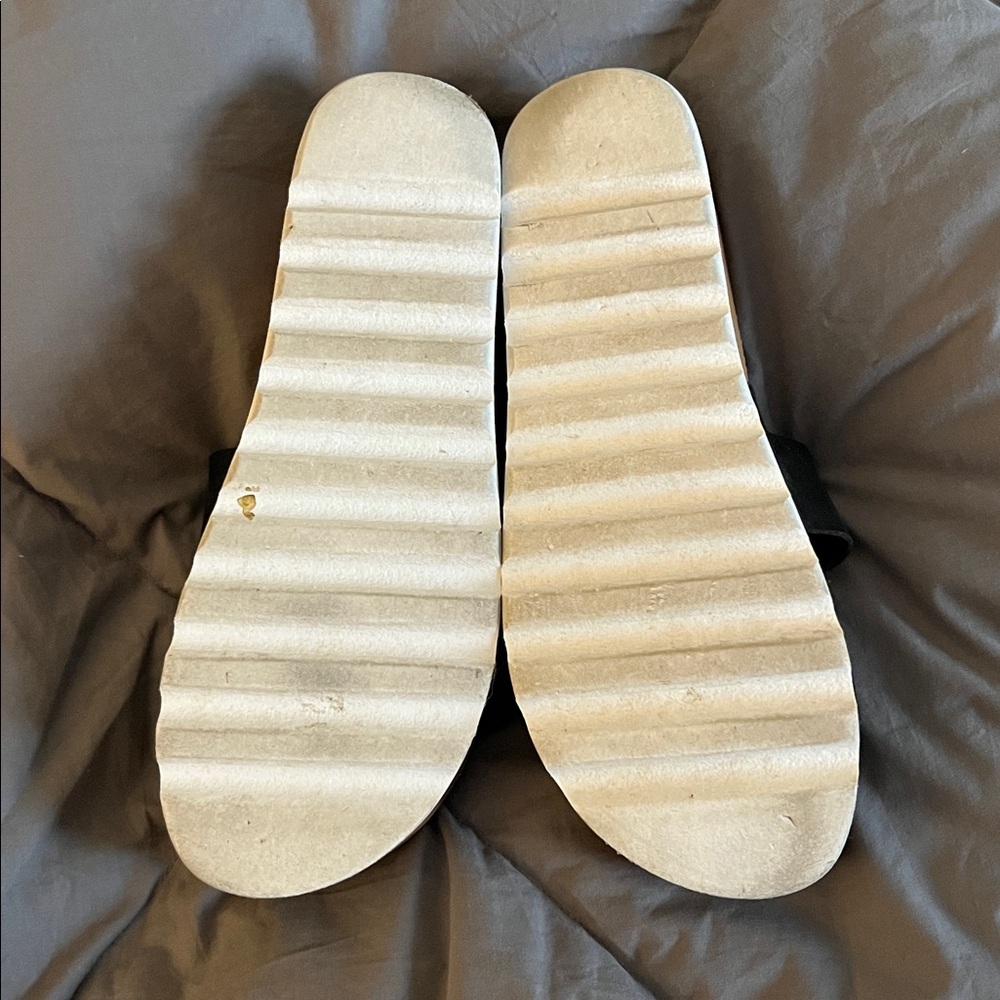 REEF Black and Tan Slide Sandals - Picture 5 of 6
